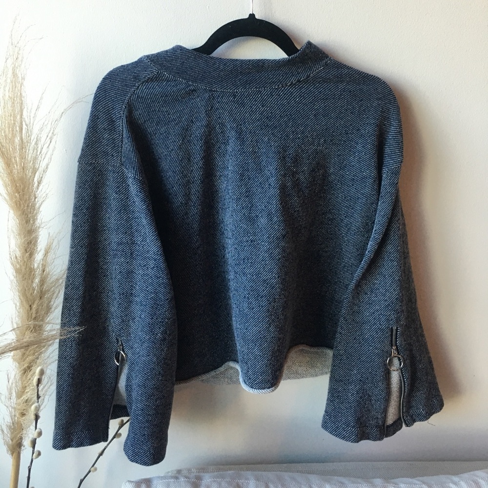 Two by Vince Camino sweater